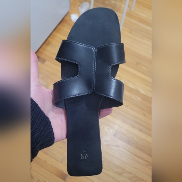 H&M Sandals - Picture 6 of 9